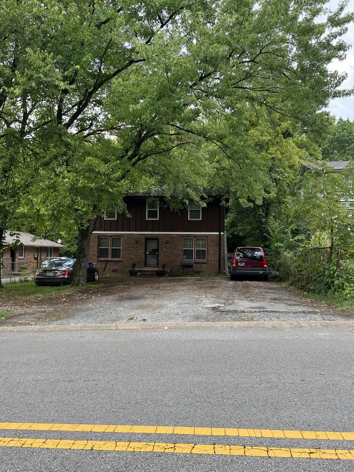 2637 Old Matthews Rd - Photo 1
