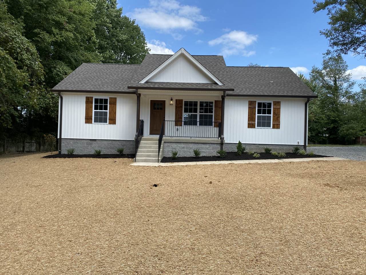 8566 Village Green Dr - Photo 1