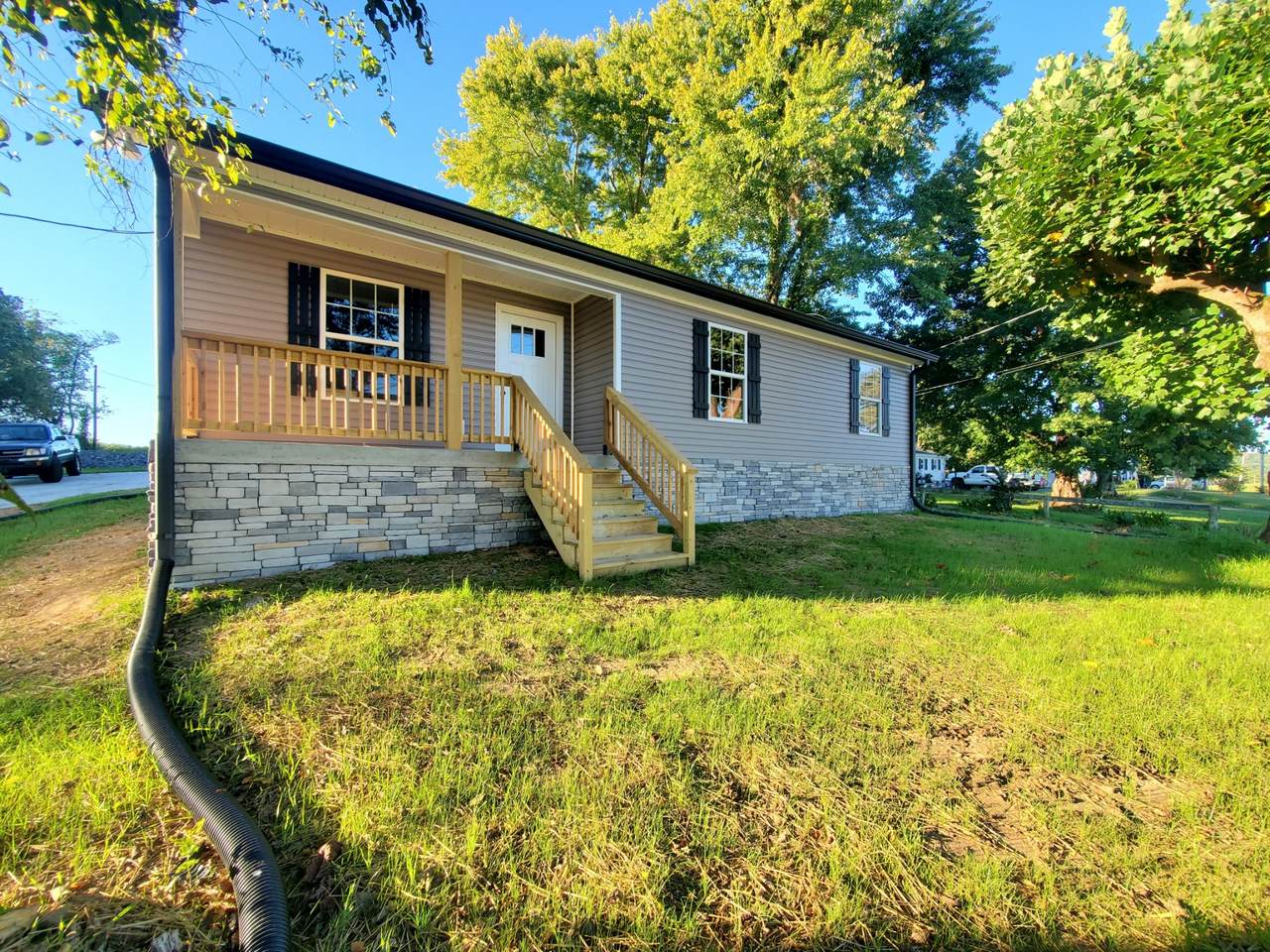 145 Old Lebanon Rd - Photo 1