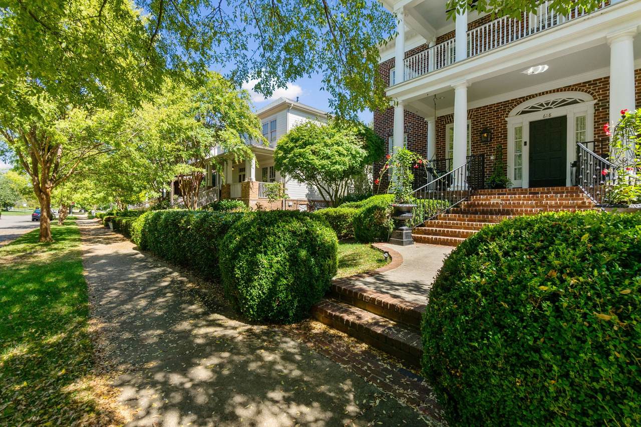 618 Stonewater Blvd - Photo 1