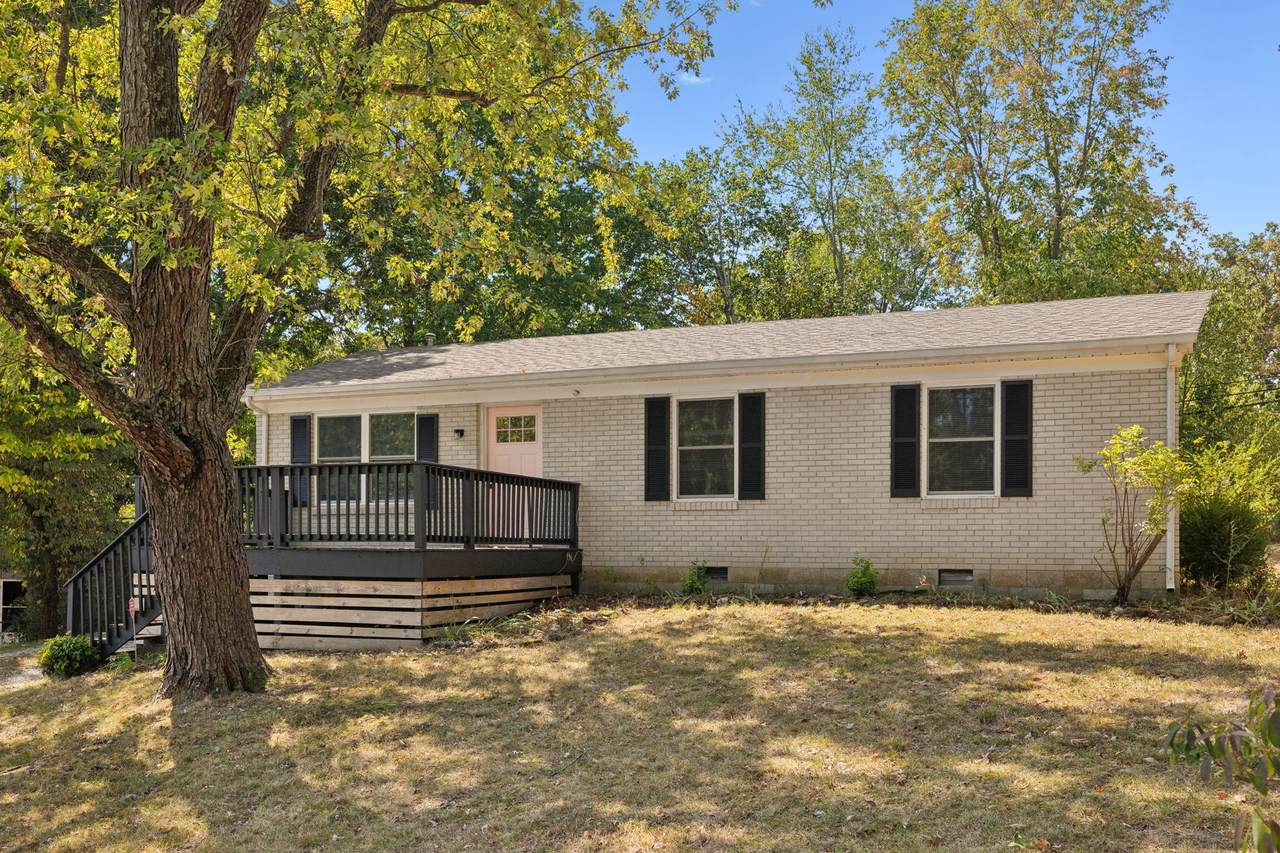 111 Valleywood Ct - Photo 1
