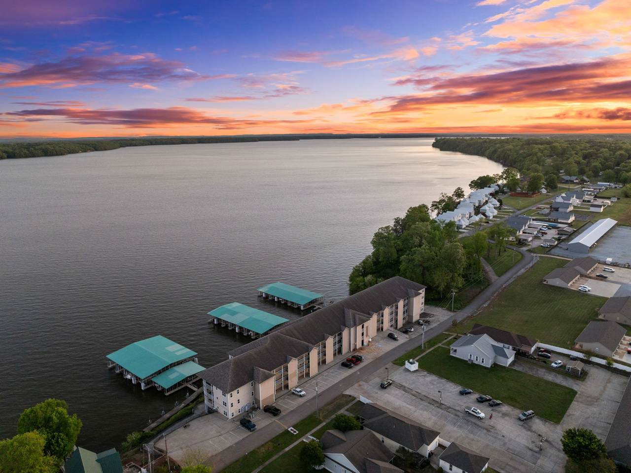 5590 Bay Village Dr - Photo 1