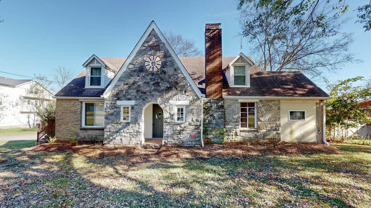 2802 Eastland Ave - Photo 1