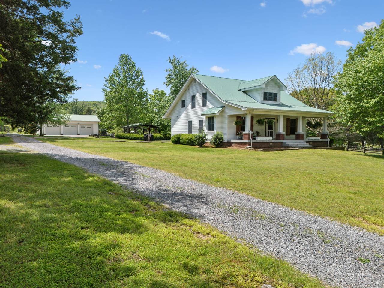 1494 Grant Rd - Photo 1