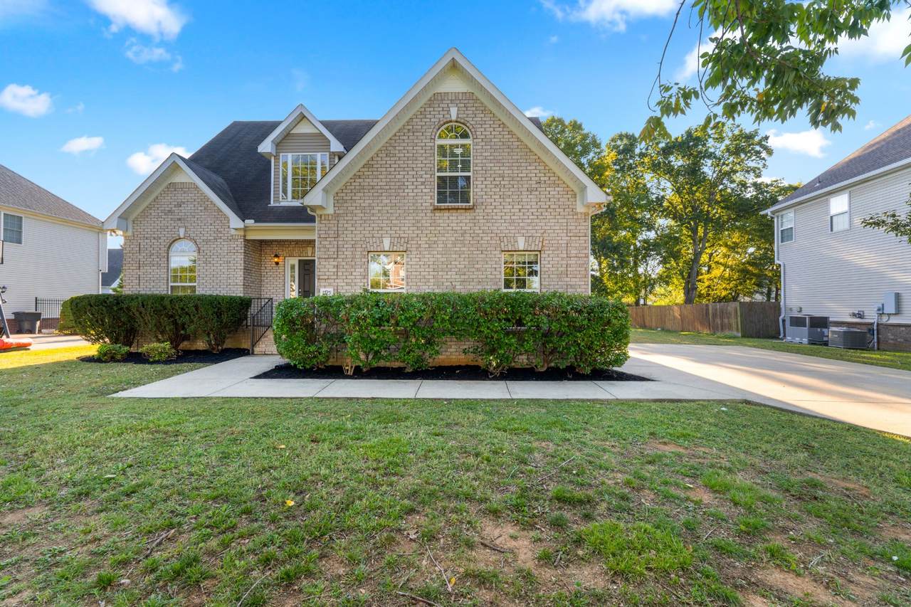 1725 Satterfield Ct - Photo 1