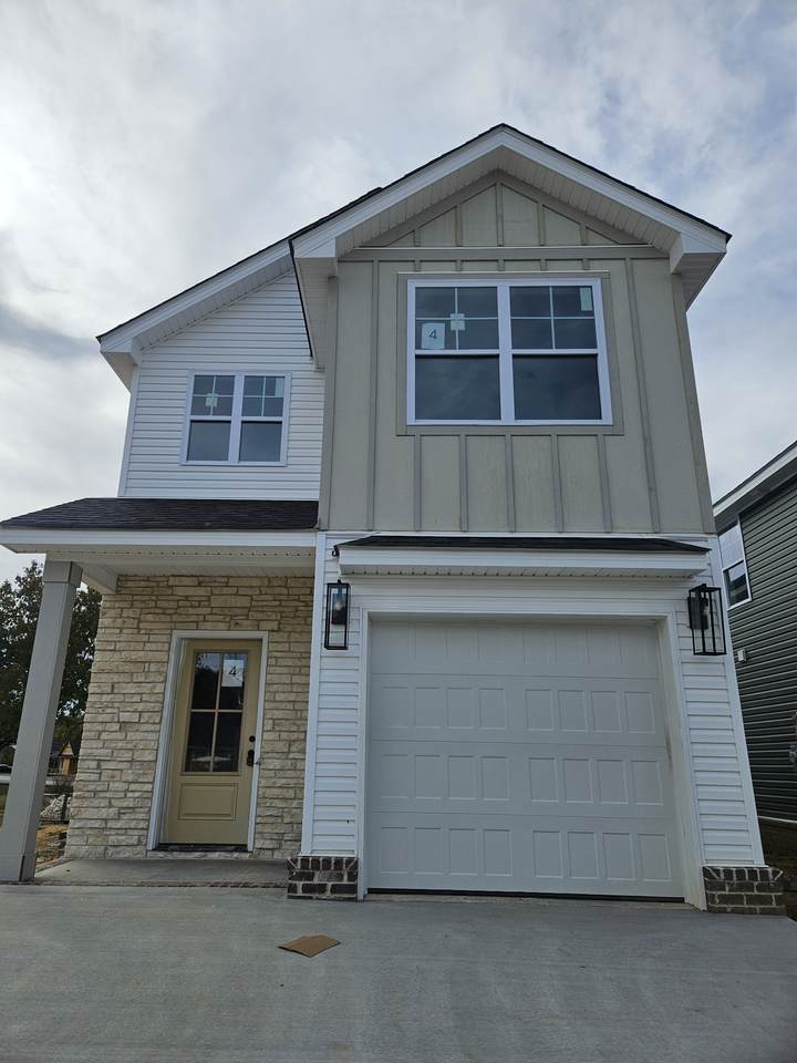 85 Charlotte Rd - Photo 1