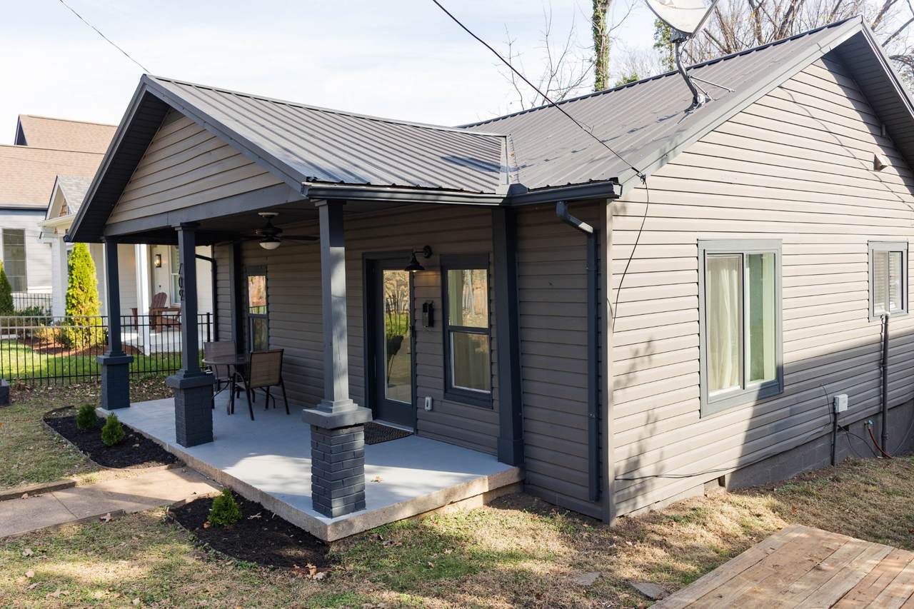 709 S 12th St - Photo 1