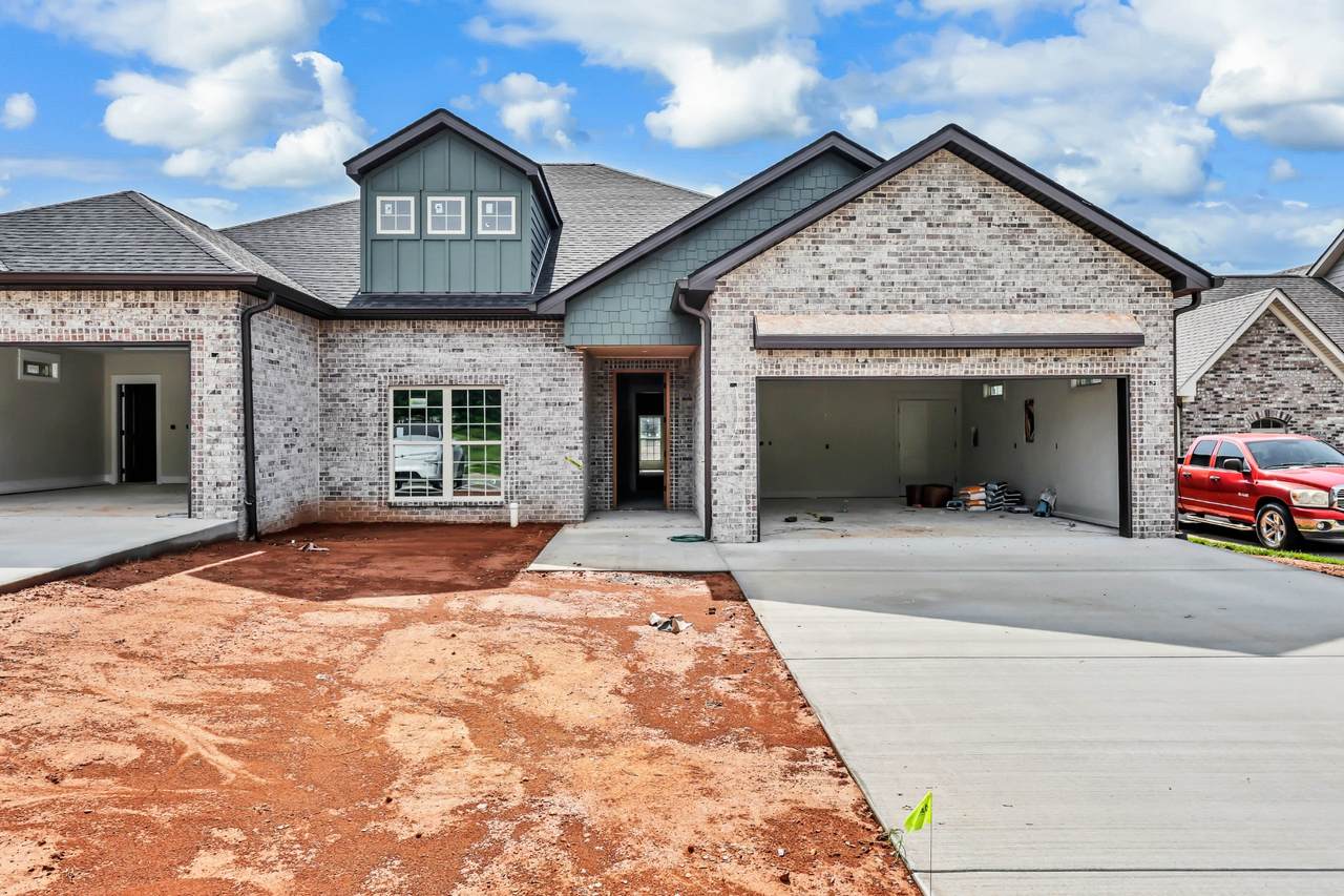 1101 Veridian Dr - Photo 1