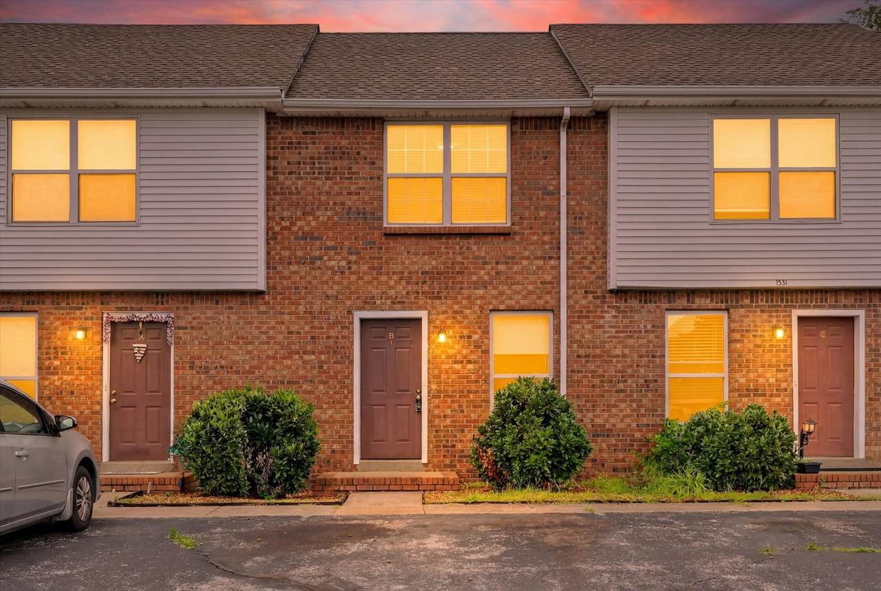 1531 E Knollwood Cir - Photo 1