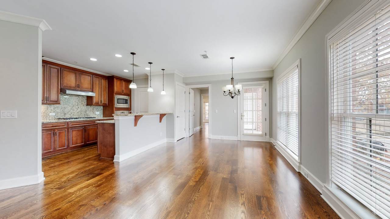 3210 W End Cir - Photo 1