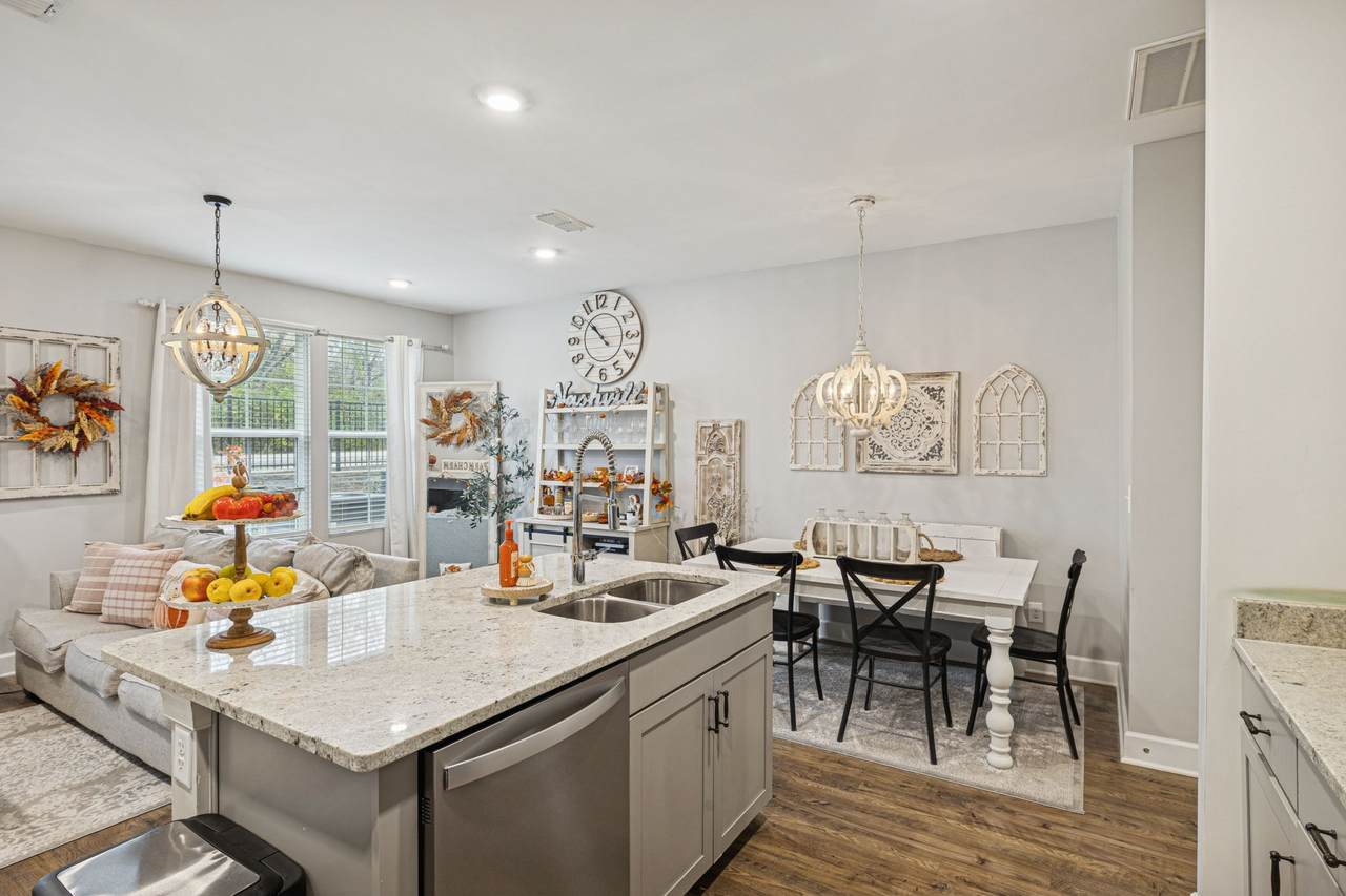 2260 Belle Creek Way - Photo 1