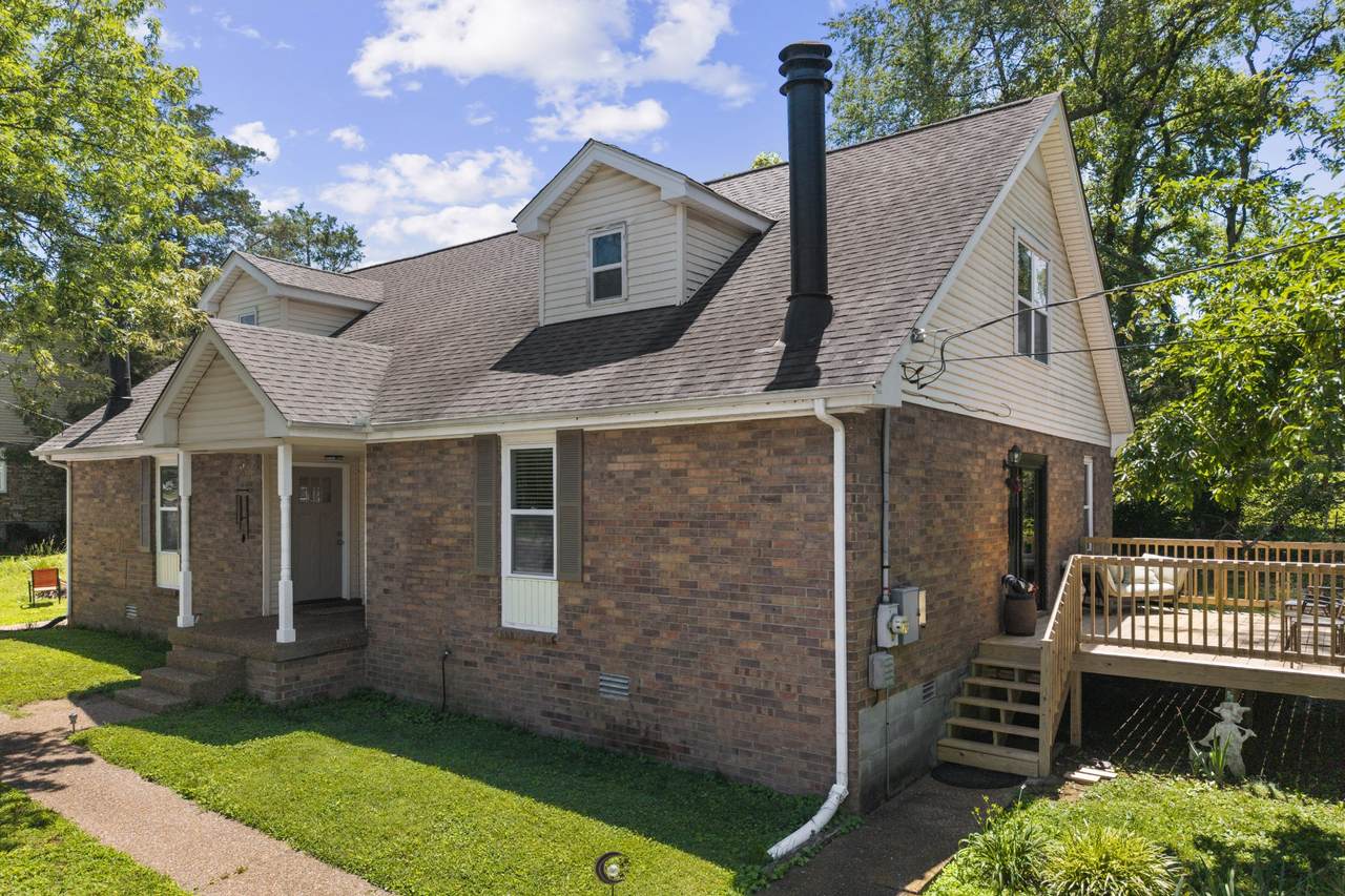 1126 Apple Valley Rd - Photo 1