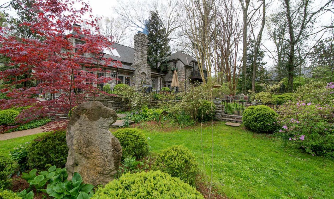 417 Westview Avenue - Photo 1
