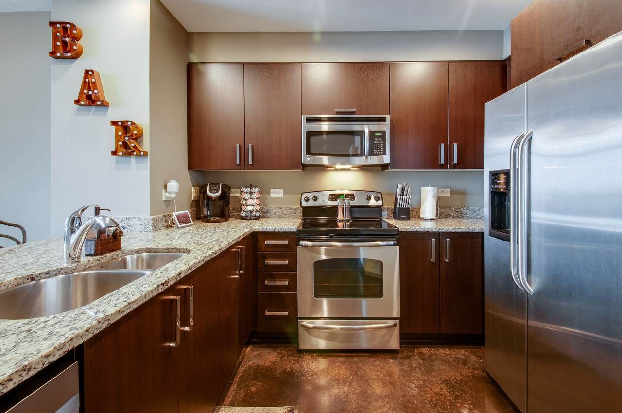 1510 Demonbreun St - Photo 1