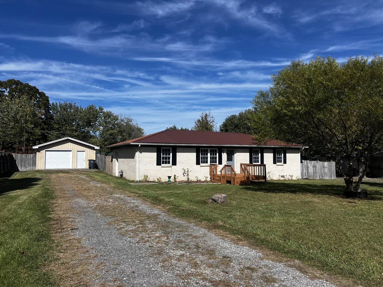 641 Coolidge Rd - Photo 1