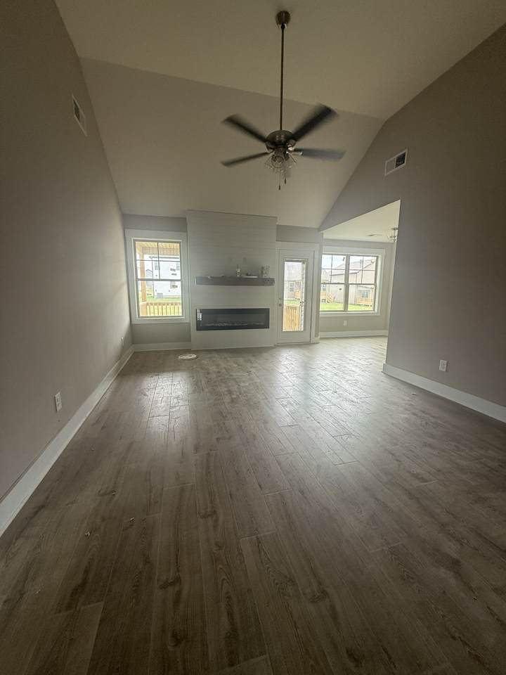 https://bt-photos.global.ssl.fastly.net/nashville/1280_boomver_7_RTC3178865-1.jpg