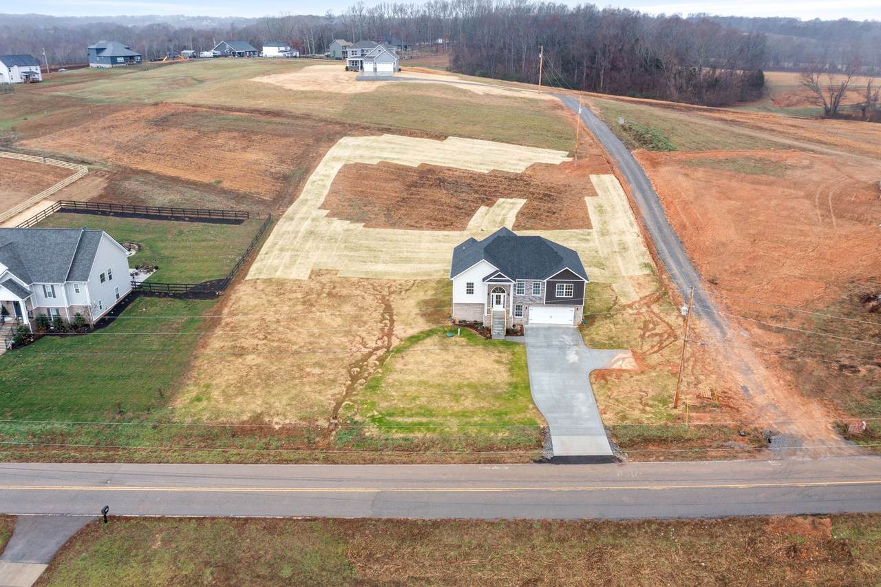 4080 Chapel Hill Rd - Photo 1