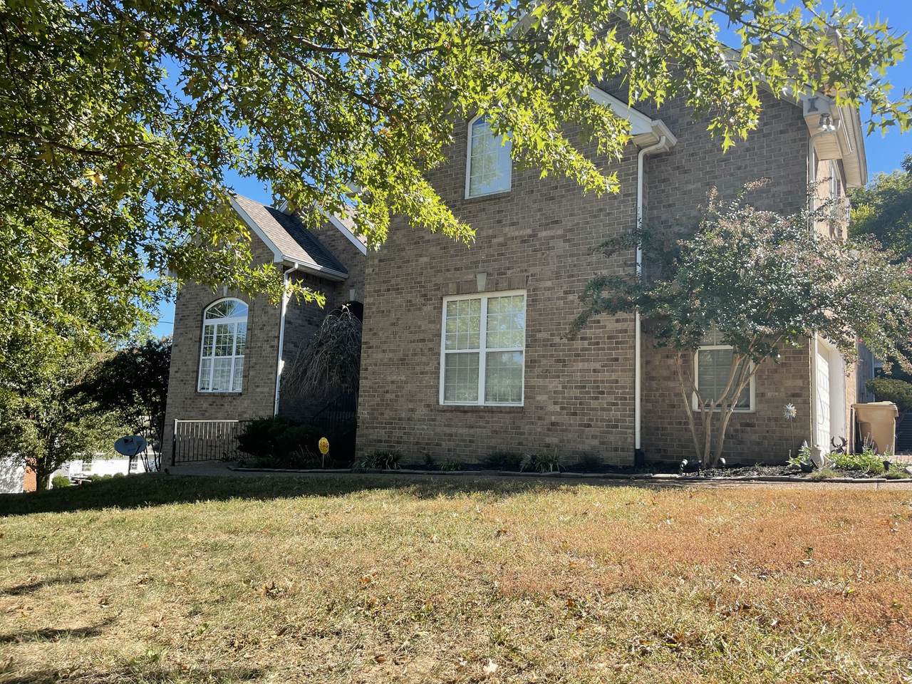 712 Stonecastle Pl - Photo 1