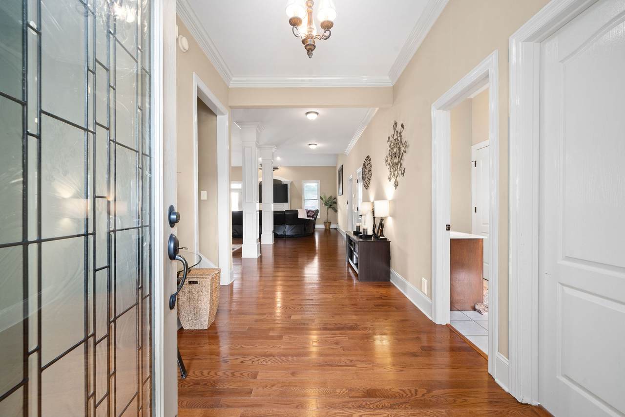 2556 Everwood Ct - Photo 1