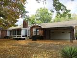 1086 Lakeshore Dr - Photo 4