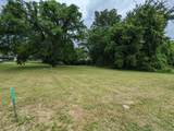 212 Boswell St - Photo 2