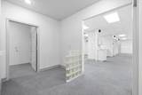 311 W 9th St - Photo 9