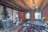 8885 Rasbury Hollow Rd - Photo 15