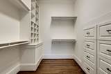 9302 Exton Ln - Photo 32