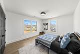 425 Hampton Way - Photo 14