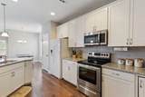 1033 Windemere Dr - Photo 10