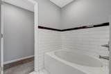 205 Longfellow Ln - Photo 20
