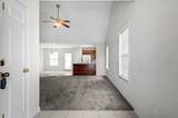 11014 Nevada Ave - Photo 4