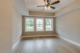1121 Lawrence Ave - Photo 15