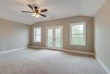 1121 Lawrence Ave - Photo 20