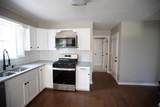1805 Pointe Ct - Photo 3