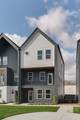 550 Markham - Photo 2