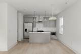 550 Markham - Photo 5