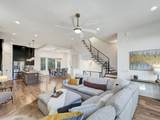 913 W Trinity Ln - Photo 14