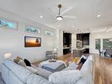 913 W Trinity Ln - Photo 17