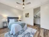 913 W Trinity Ln - Photo 46
