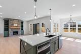 800 Crockett St - Photo 16