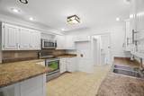 2119 Fox Hill Dr - Photo 15