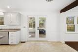 2119 Fox Hill Dr - Photo 17