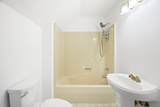 2119 Fox Hill Dr - Photo 30