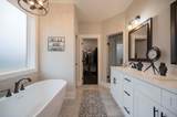 733 Jackson Ave - Photo 17