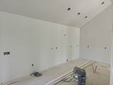 2106 Laws Hill Cr - Photo 3