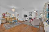 311 Seven Springs Way - Photo 2