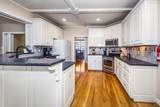 824 Salisbury Way - Photo 18