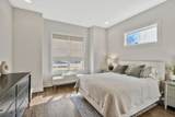 2318 Batavia St - Photo 13