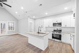 2810 Thrush Dr - Photo 11